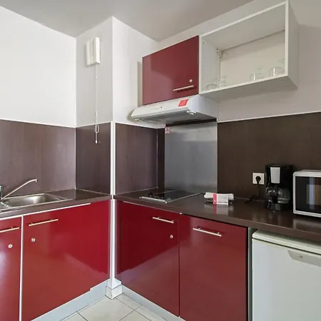 Appart'city Confort Paris Apartahotel 3*