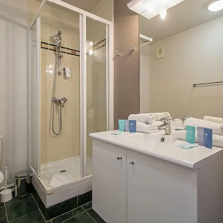 Appart'city Confort Paris Apartahotel 3*