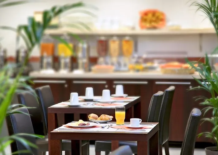 Appart'city Confort Paris Aparthotel