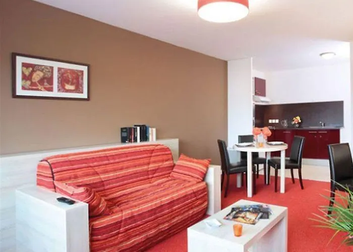 Appart'city Confort Paris Aparthotel